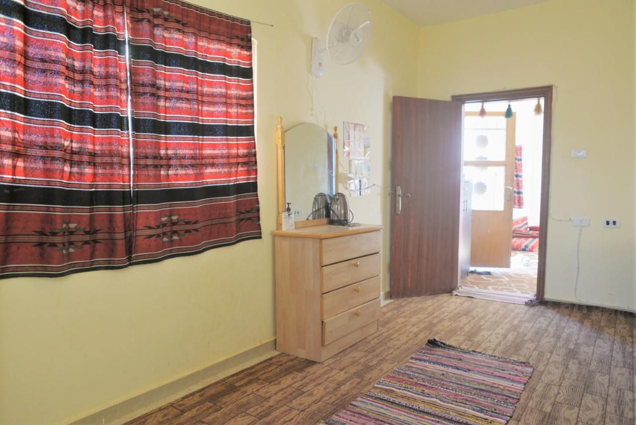 Happy Bedouin House Petra Bed & Breakfast Al Hayy Luaran gambar