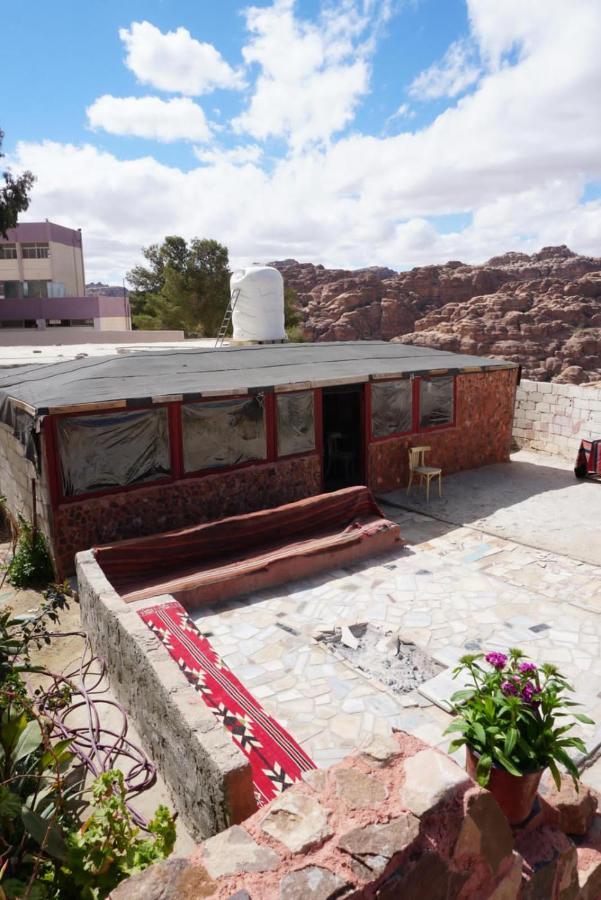 Happy Bedouin House Petra Bed & Breakfast Al Hayy Luaran gambar