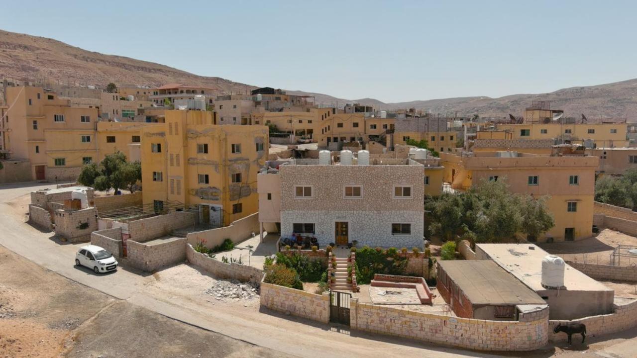 Happy Bedouin House Petra Bed & Breakfast Al Hayy Luaran gambar