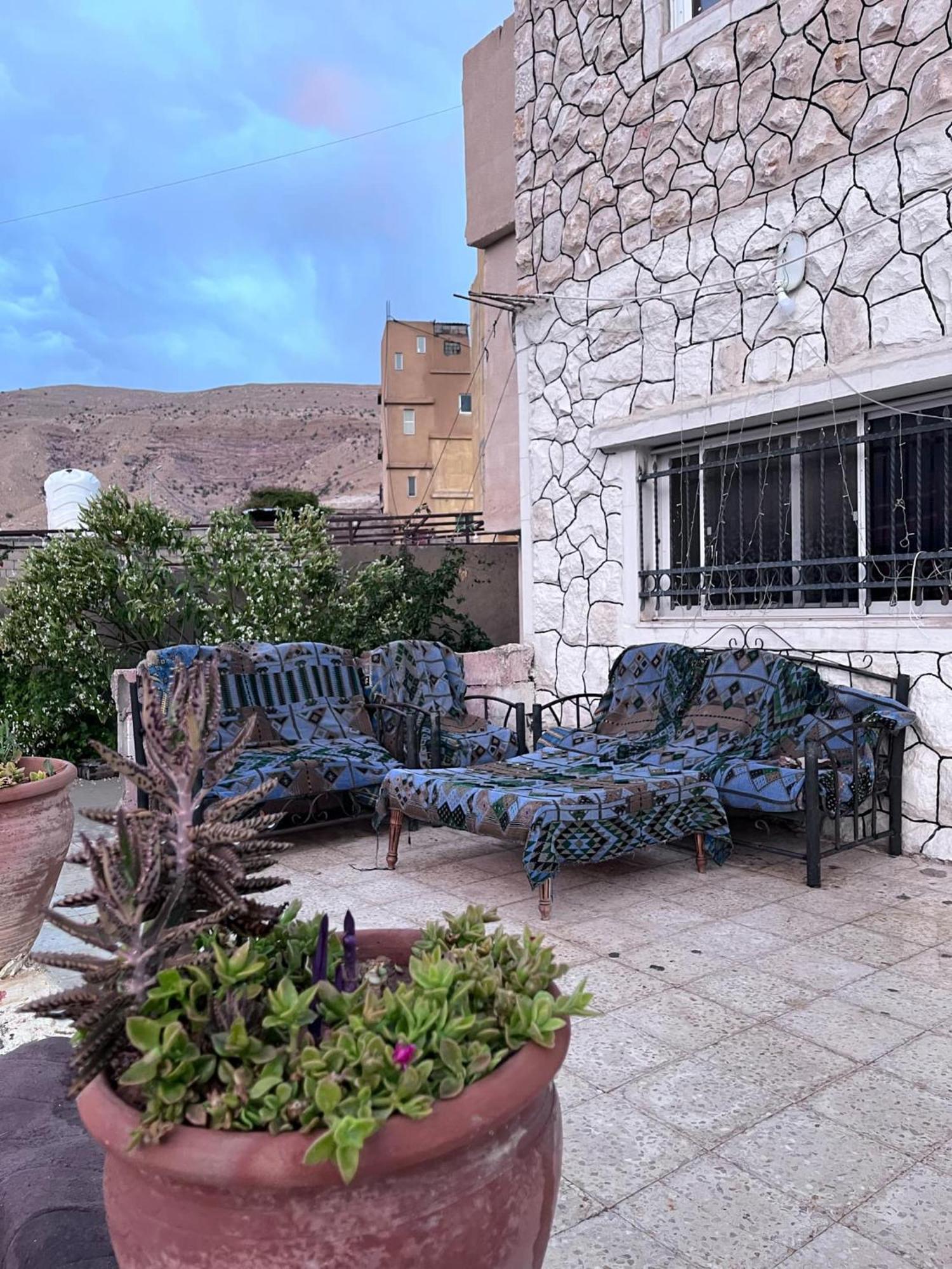 Happy Bedouin House Petra Bed & Breakfast Al Hayy Luaran gambar