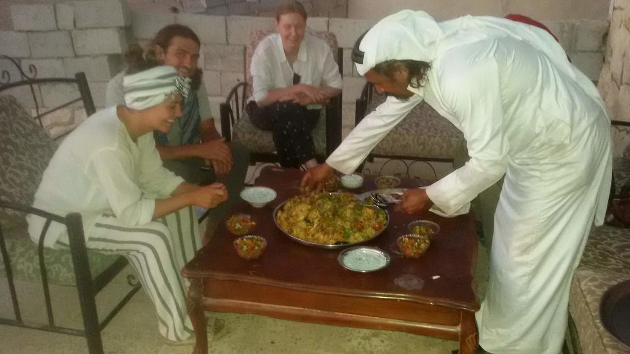 Happy Bedouin House Petra Bed & Breakfast Al Hayy Luaran gambar